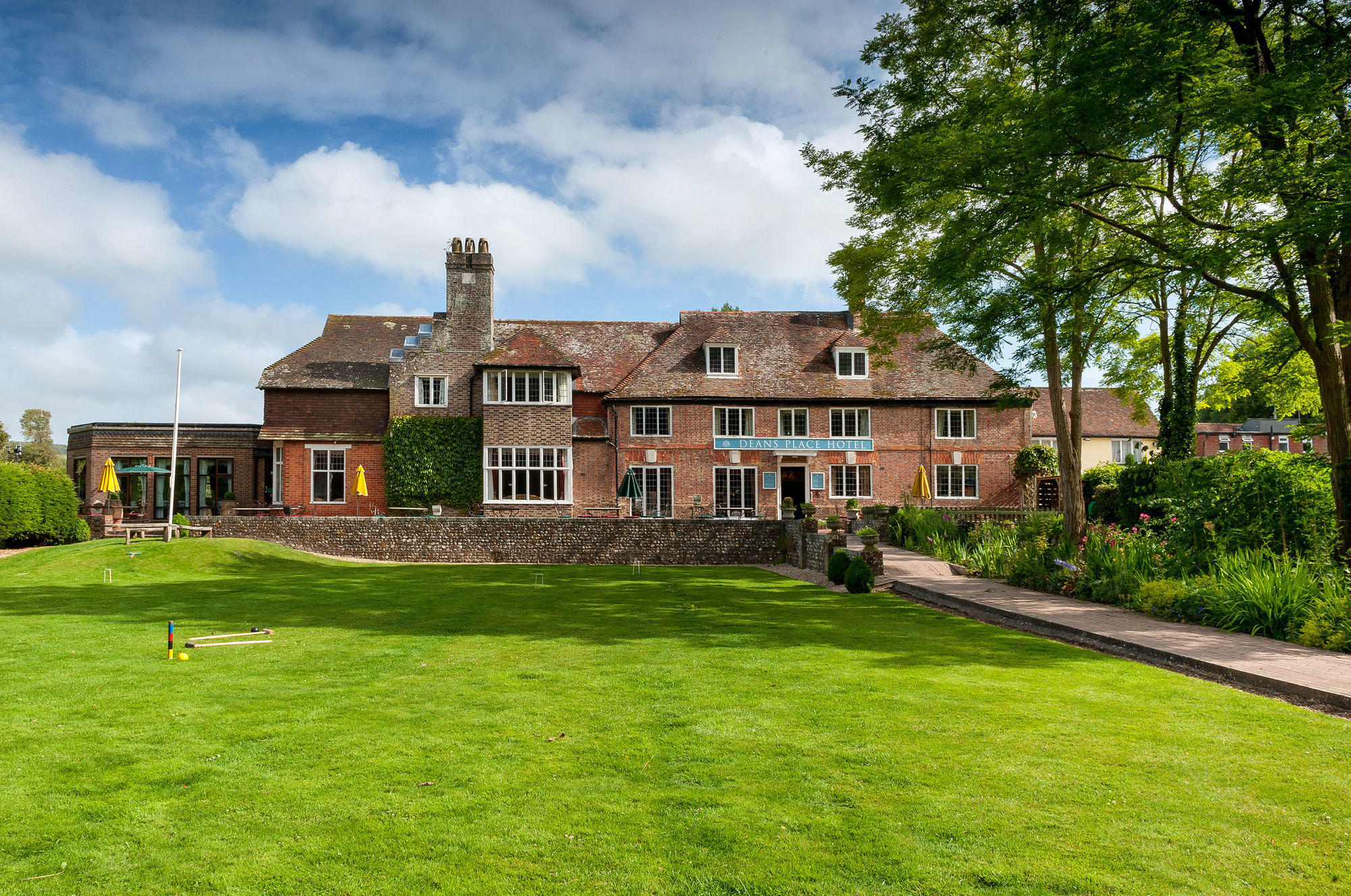 The Alfriston Hotel Exterior photo